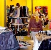 Магазины одежды и обуви в Казанском